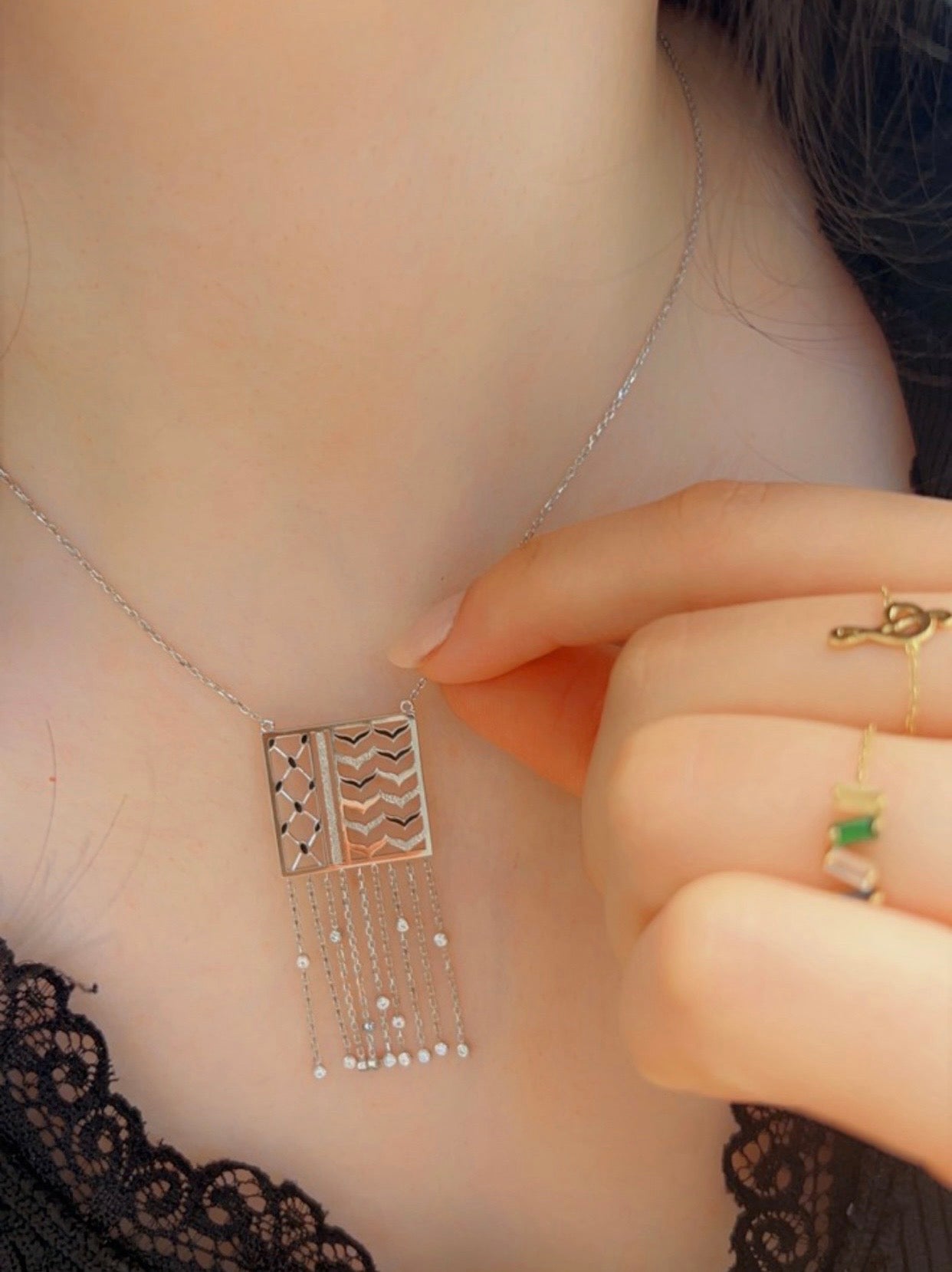 kufiya Necklace