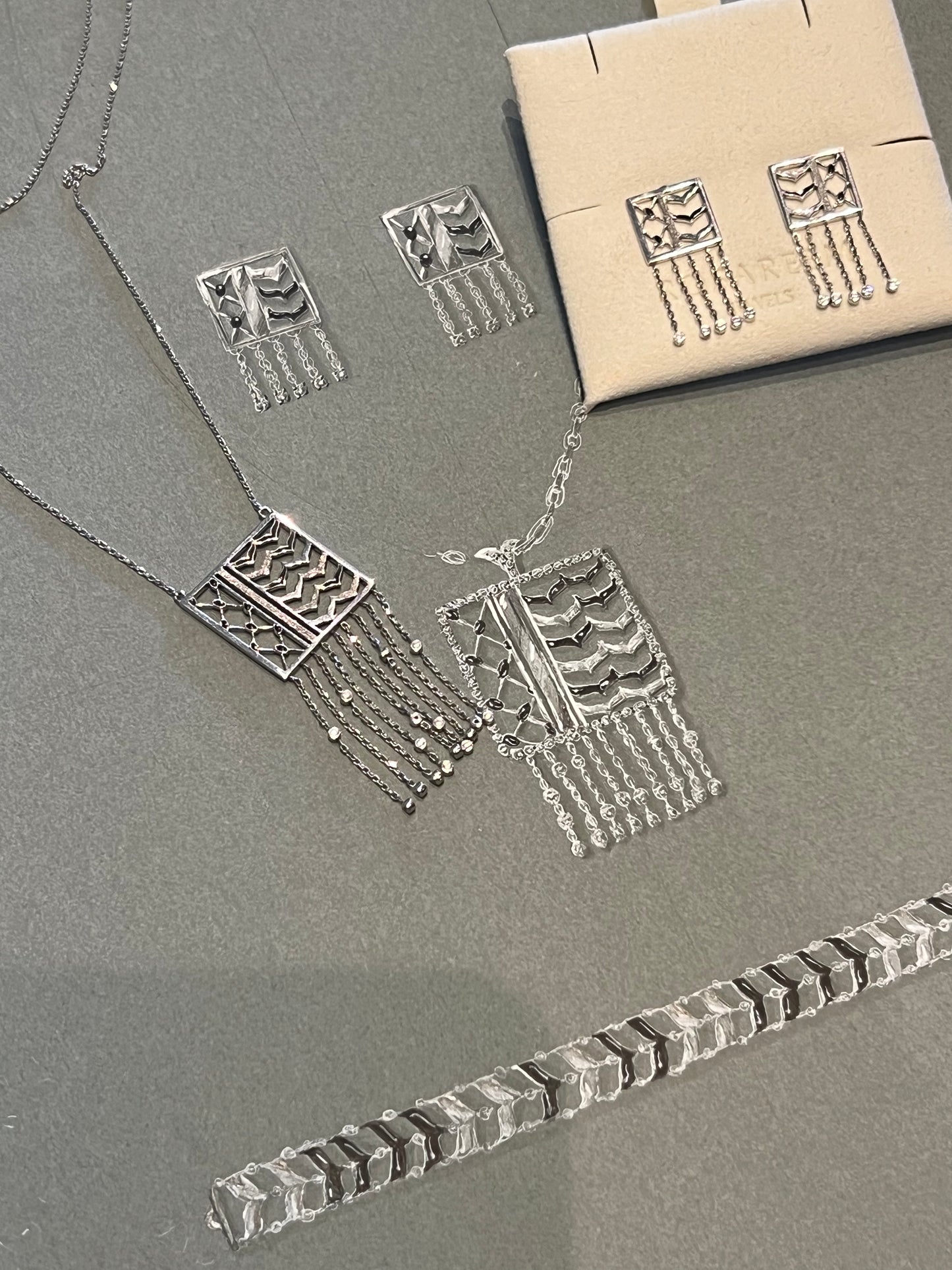 kufiya Necklace
